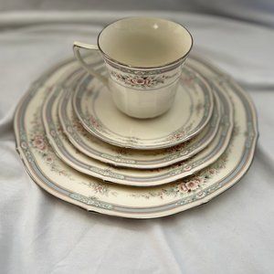 30 PC Set Noritake Ivory China Rothschild 7293 Japan Blue Pink Floral Platinum